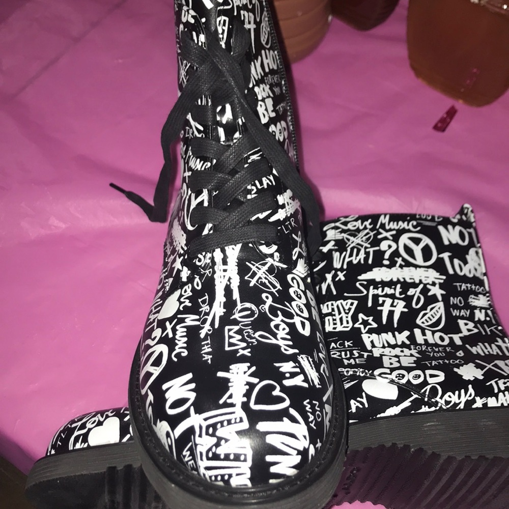 New Aldo Boots - Picture 3 of 7